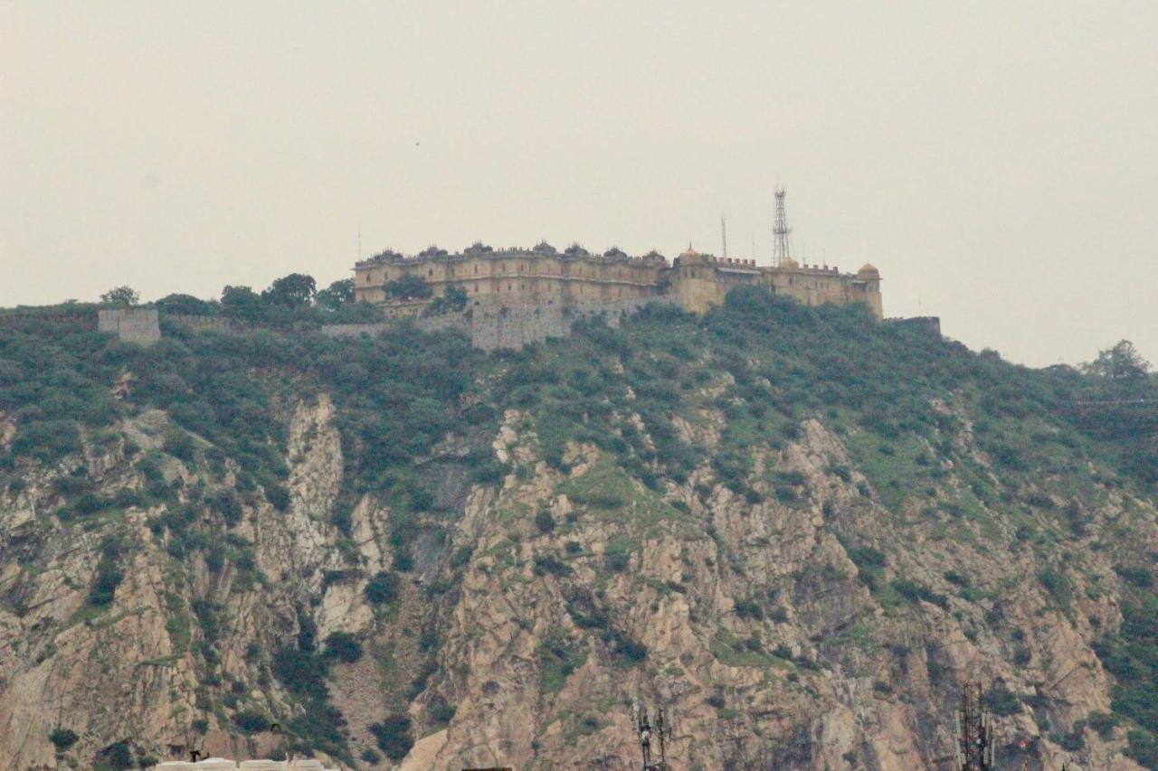 Doongri House Hotel Джайпур Екстериор снимка
