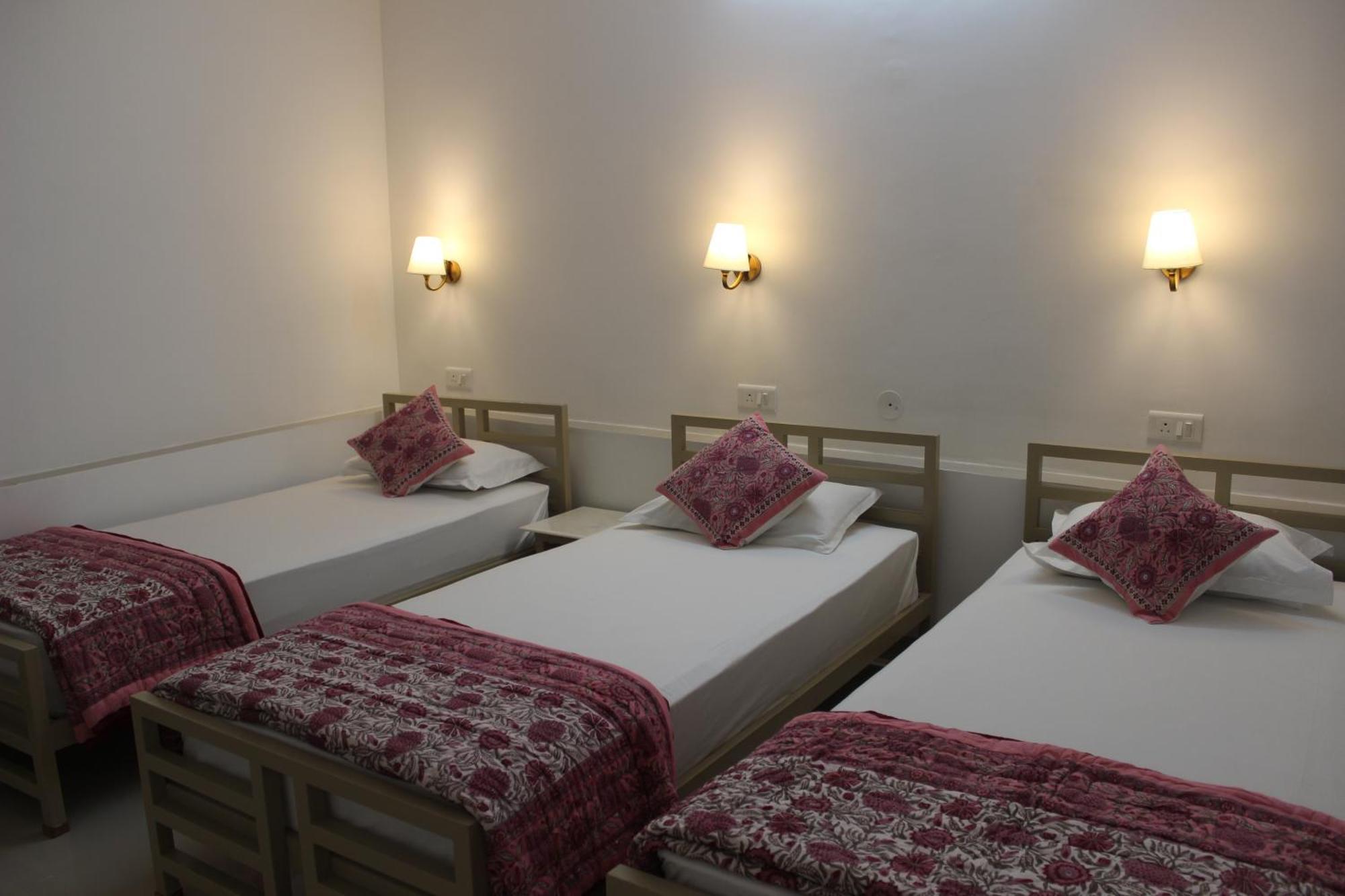 Doongri House Hotel Джайпур Екстериор снимка